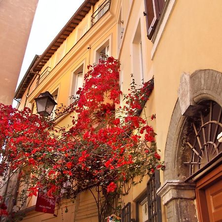 Bollo Apartments Rome Bagian luar foto